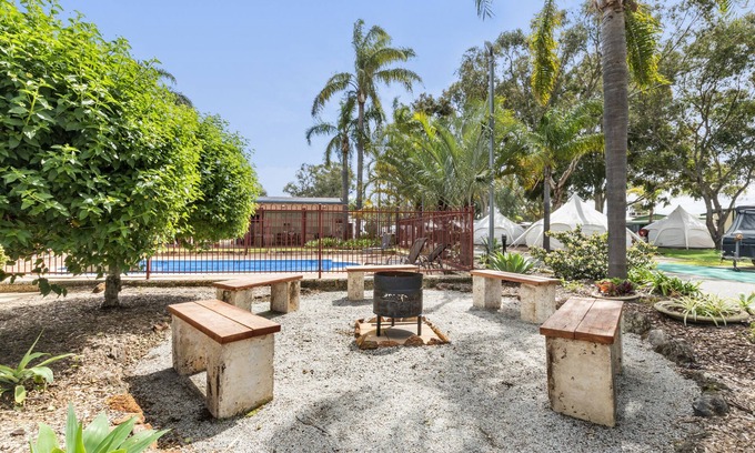 Ascot Cabin | Central Caravan Park