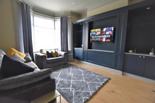 Sunderland House | Central Cheerful Comfortable 3 Bedroom Home