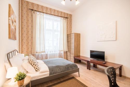 Csarnok negyed Apartment | Central Comfy Large Apartment