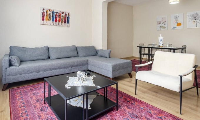Mecidiyekoy Apartment | Central flat, 5 min to Trump, 10 min to Zorlu