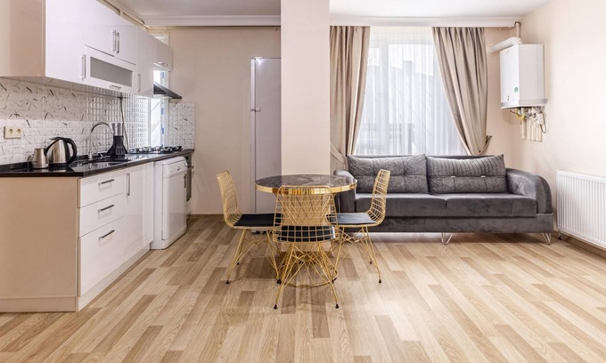 Mecidiyekoy Apartment | Central Flat Near Metro and Trump Mall in Sisli