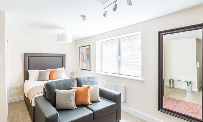 Newbury Apartment | Central Gate Apartments by House of Fisher