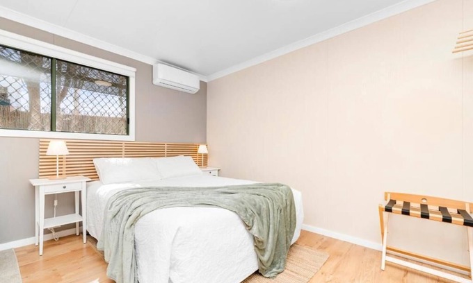 Wagga Wagga Apartment | Central guest studio with secure parking!n