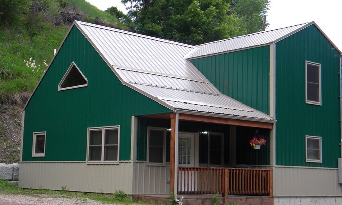 Central City House | Central Hideaway. In the heart of Central City
