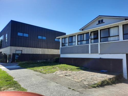 Tauranga House | Central Holiday Home