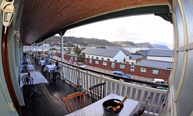 Simon's Town Bed & Breakfast | Central Hotel Guest House