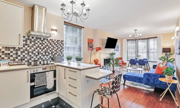 The Lanes Apartment | Central Lanes Pad | By My Getaways | Free parking for one car