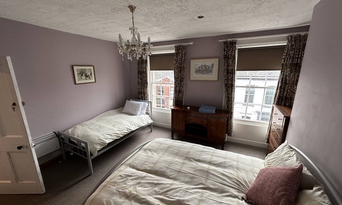 Lisburn House | Central Lisburn Accommodation
