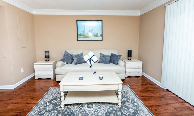 Hanahan Condo | Central Location in North Charleston