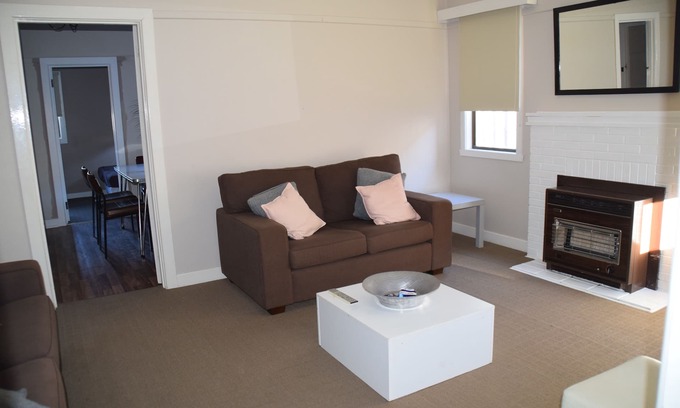 Rosebud House | Central Location - Perfect for Families