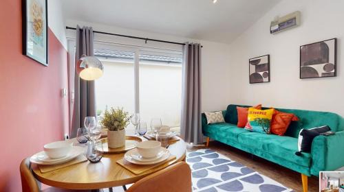 Cathays Apartment | Central & Modern - Fast WIFI - 5 Min to Centre