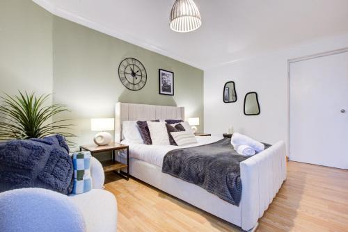Gillingham Apartment | Central two bedroom apartment-Gillingham