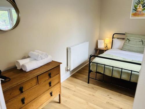 Llandaff North Apartment | Central Two Bedroom Home with Parking
