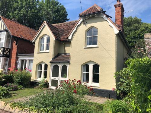 Sudbury House | Central Victorian Cottage