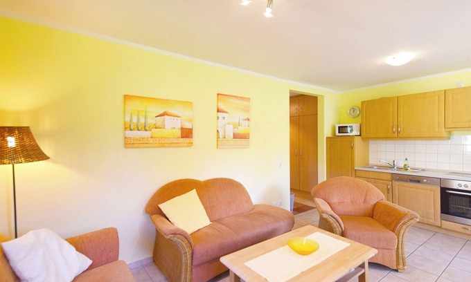 Ostseebad Prerow Apartment | Centrally located apartment for 4 people, south-west facing terrace, washing machine, WLAN