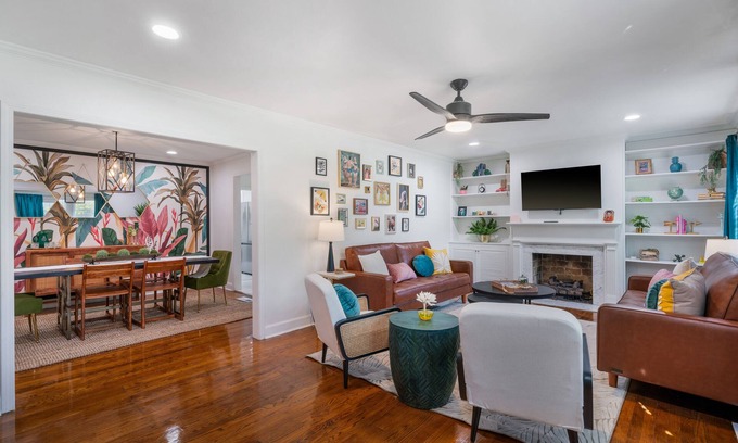 University District House | Centrally located near Midtown & Liberty Park- 7 ml to Beale! Stylish 4Bdroom!