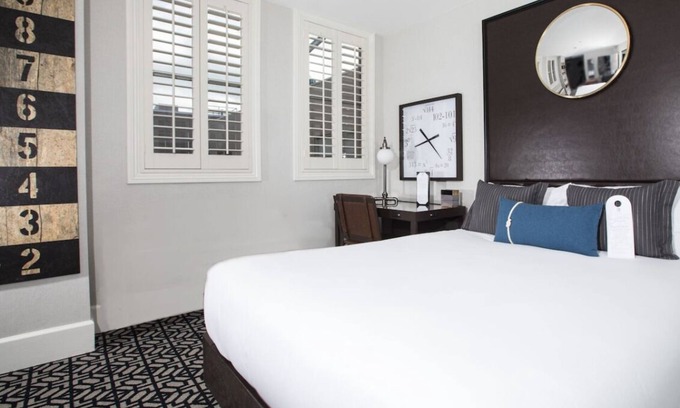 South Beach Hotel | Centrally Located Hotel with Scenic Views & Complimentary Bicycles