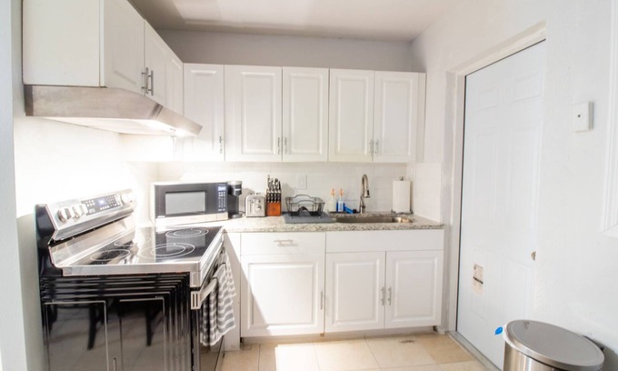 Park East House | Centric Apt 2BR/1 BA ֎-Ideal for Long Stays