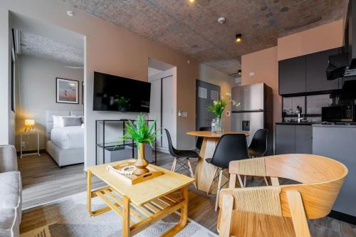 Panama City Apartment | Centriqo by Wynwood House