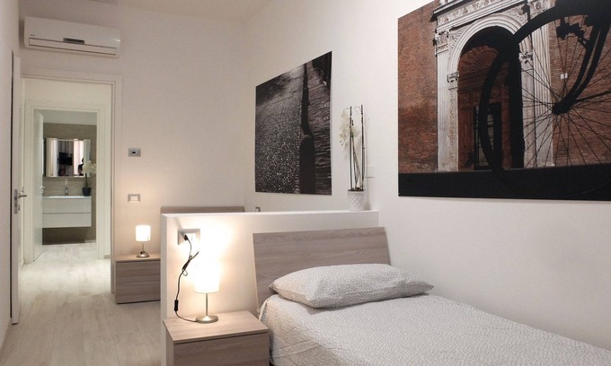 Ferrara Historic Centre House | Centro Storico Rooms