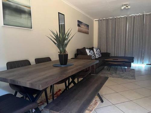 Centurion Apartment | Centurion: Chilled Townhouse