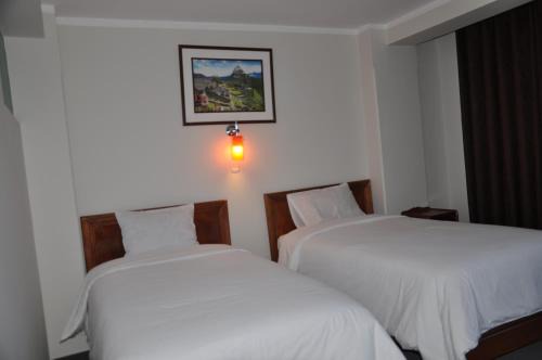 Lake Titicaca - Puno Hotel | CESAR'S HOTEL PERU
