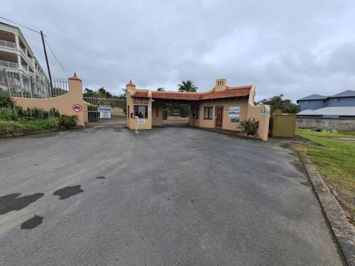 Shelly Beach Apartment | Cest Si Bon