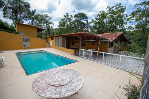 Ibiuna House | Chácara c piscina churrasqueira e Wi-Fi em Ibiúna