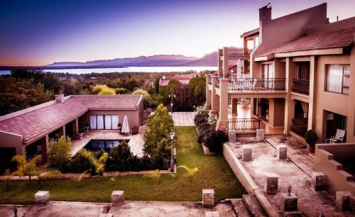 Hartbeespoort House | Château La Mer Exclusive Guesthouse & Spa