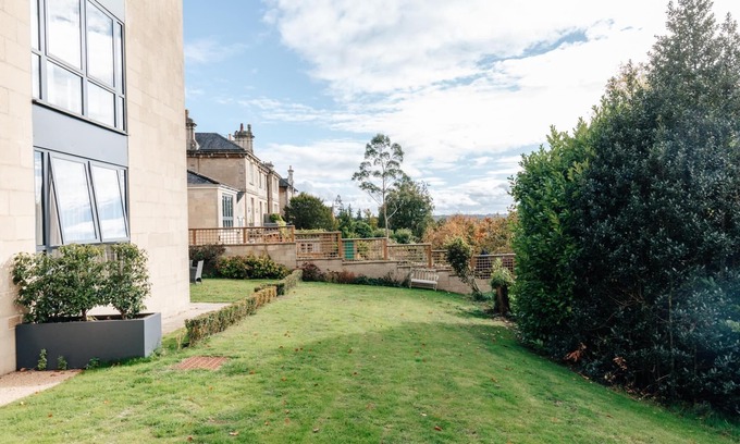 Bath Apartment | CH Apt 2 2bed in Bath