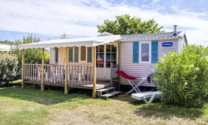 Saint-Georges-d'Oleron House | Chadotel The Domaine d'Oléron * - C- Mobile home Baltic - 3 bedrooms 6 to 8 people - 6 pers. included in the tariff