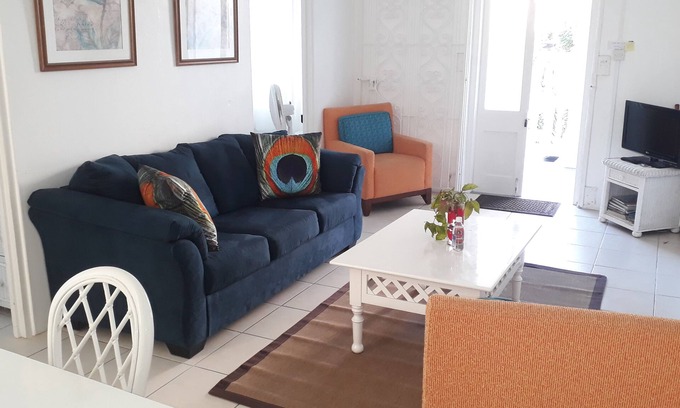 Maxwell House | Chadville Barbados