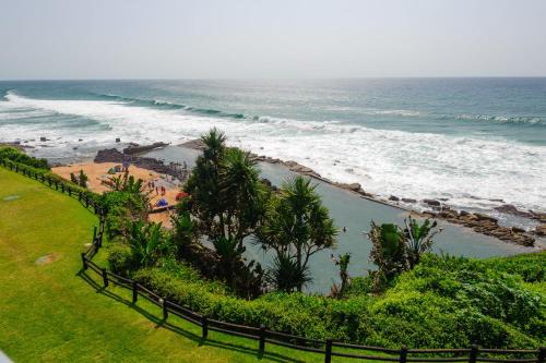 Shaka's Rock Apartment | Chakas Cove 39
