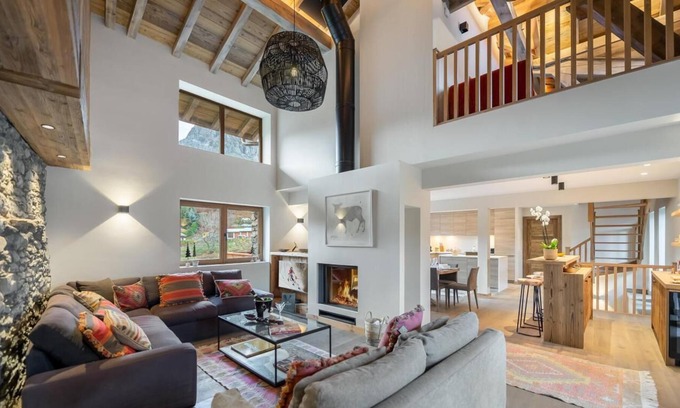 Villarabout Ski Chalet | Chalet, terrace, balcony, fireplace or stove, parking, tv, ski locker, 220m²