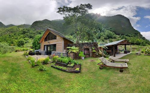 Sao Vicente Ski Chalet | Chale Jardim De Cima
