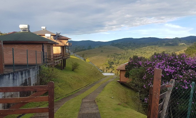 Parque Ferradura Ski Chalet | Chales fazendinha Campos do Jordão