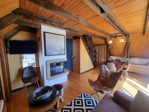 Saint-Michel-de-Chaillol Ski Chalet | Chalet équipé 6 personnes avec cheminée et animaux admis - FR-1-393-159