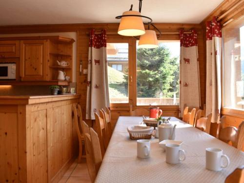 Meribel Ski Chalet | Chalet 10 personnes à Méribel avec Sauna, Cheminée et Garage - FR-1-180-568