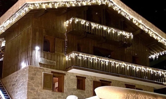 Bellentre Ski Chalet | Chalet 20p. Ski-in ski-out! last minute 50% first week March!