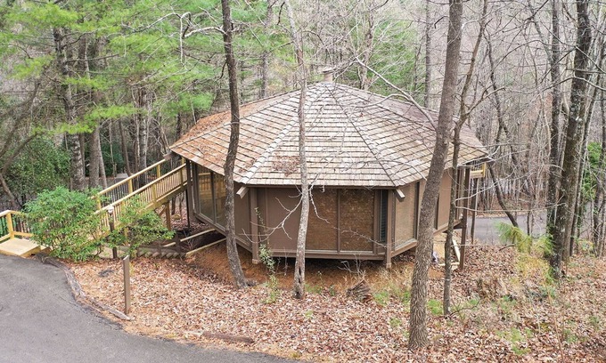 Big Canoe Ski Chalet | Chalet 208 - Sip Coffee in the Treetops, Hike Trails & Splash at Community Pools