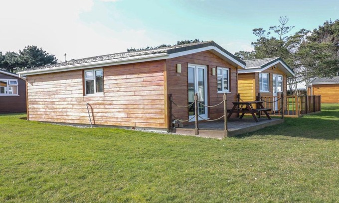 Padstow House | Chalet 216- The Beach Retreat