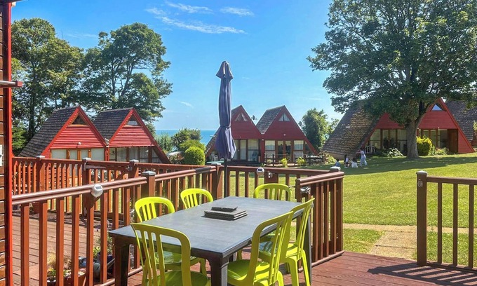 Martin Cottage | Chalet 47 By The Sea