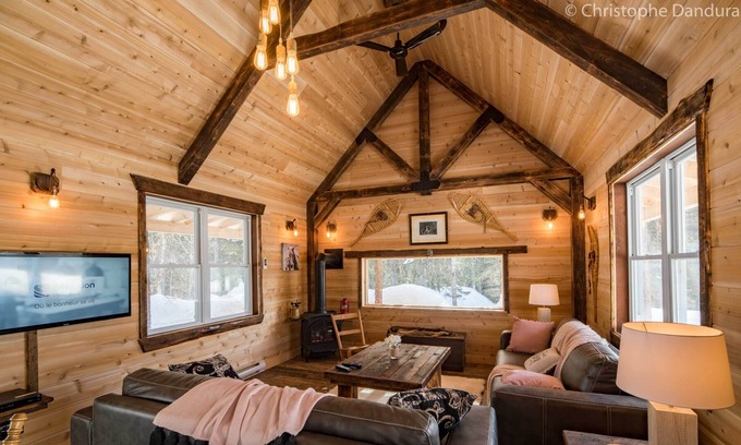 La Malbaie Ski Chalet | Chalet 6 pers. Petit lac, chevaux et Nature Parc Regional du Mont Grand Fonds.