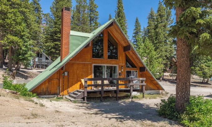 Mammoth Lakes Ski Chalet | Chalet #7, Charming Cabin Perfect Location Steps t