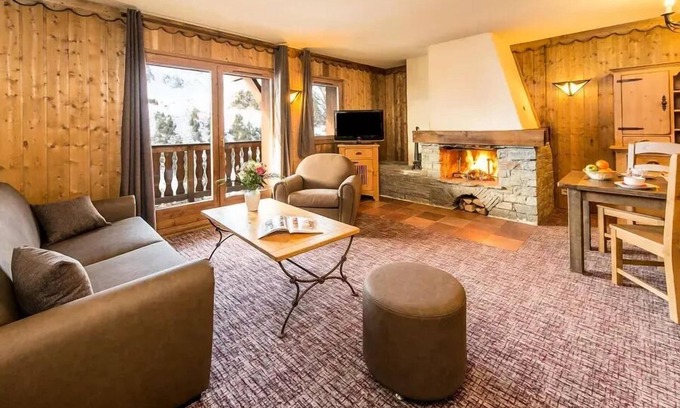 Arc-2000 Apartment | Chalet Altitude - Arc 2000* - 7 Room Apartment 12 People