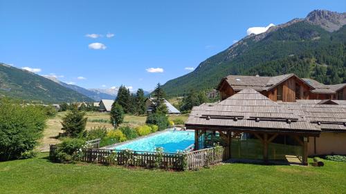 Monetier-les-Bains Apartment | Chalet Apartment Monêtier