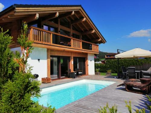 Schonbach Ski Chalet | Chalet in Neukirchen by Wildkogel Ski Slopes