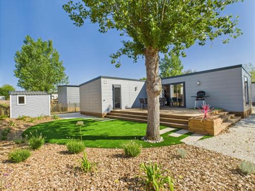 Saint-Gilles-Croix-de-Vie Ski Chalet | Chalet avec piscine pour 4 adultes-2 enfants