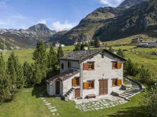 Casone Ski Chalet | Chalet Baita Emet by Interhome