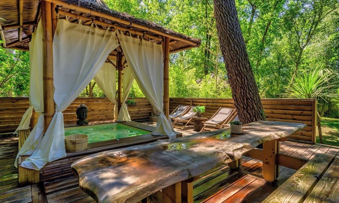 Lacanau Ski Chalet | Chalet "Bangli" with Private Terrace and Wi-Fi